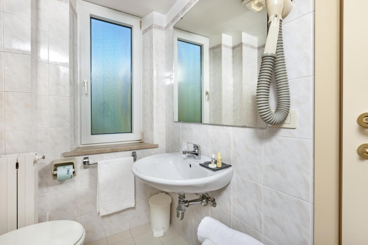Ariminum Hotel Rimini Eksteriør bilde